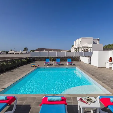 Villa Pebbles By