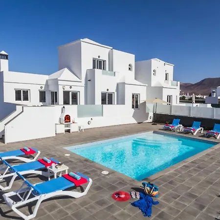 Villa Pebbles By *